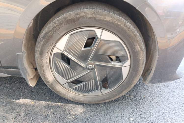 Used CHANGAN NEVO A05 2024 70 Lite Right Front Wheel Hub
