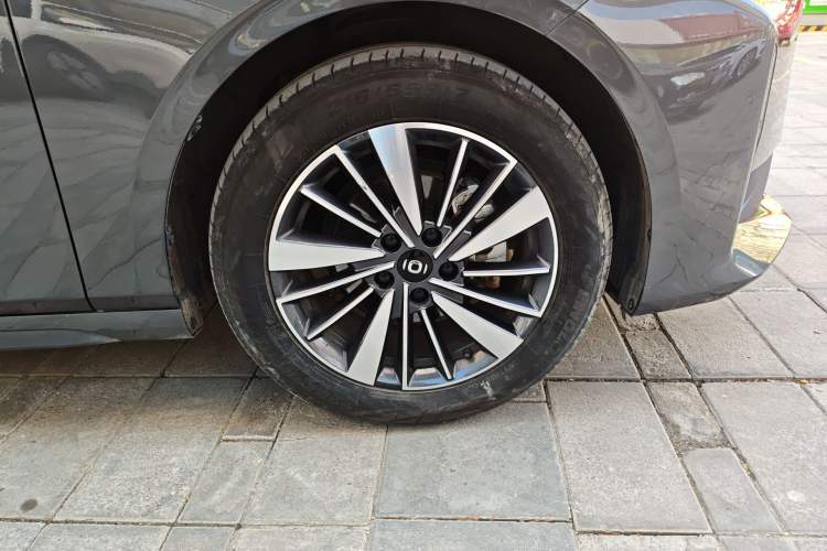 Used CHANGAN NEVO A05 2024 70 Lite Right Front Wheel Hub
