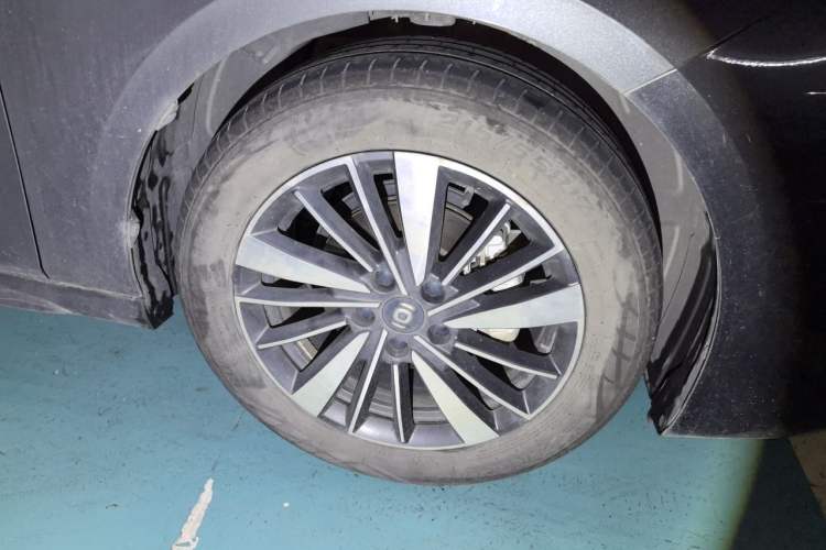 Used CHANGAN NEVO A05 2024 Truly Delicious Version 70" Beyond-Grade Edition Right Front Wheel Hub