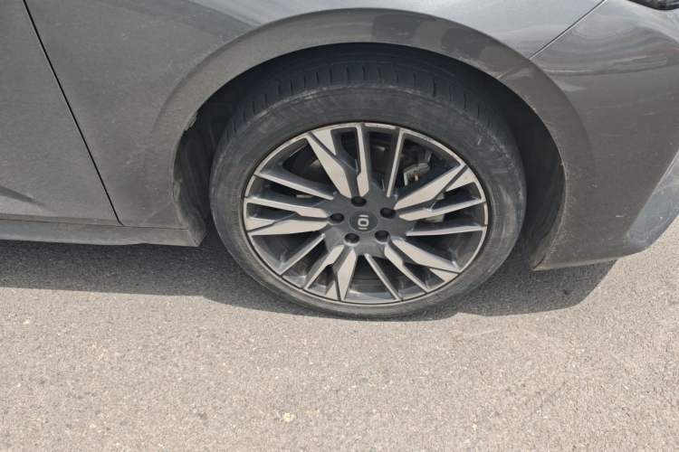 Used CHANGAN NEVO A05 2024 145 Max Right Front Wheel Hub