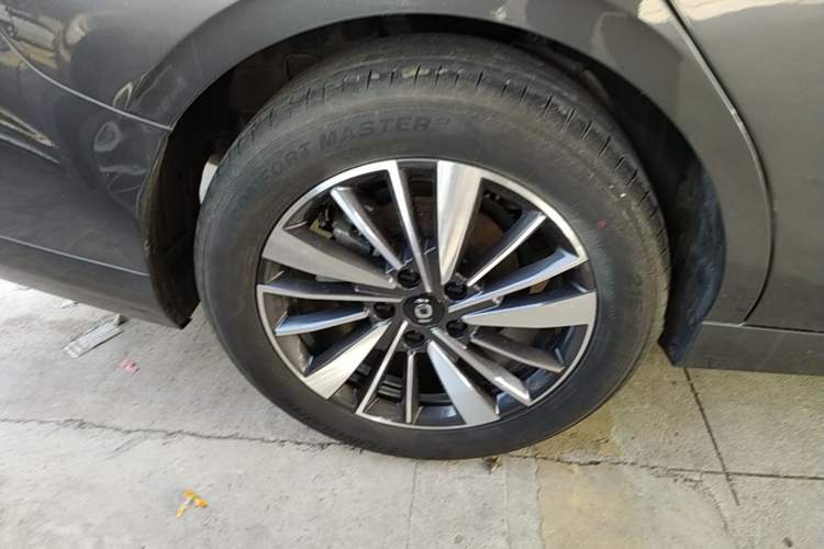 Used CHANGAN NEVO A05 2024 Truly Delicious Version 70" Beyond-Grade Edition Right Rear Wheel Hub