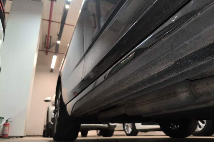 Used CHANGAN NEVO A05 2024 Truly Delicious Version 70" Beyond-Grade Edition Right Side Sill