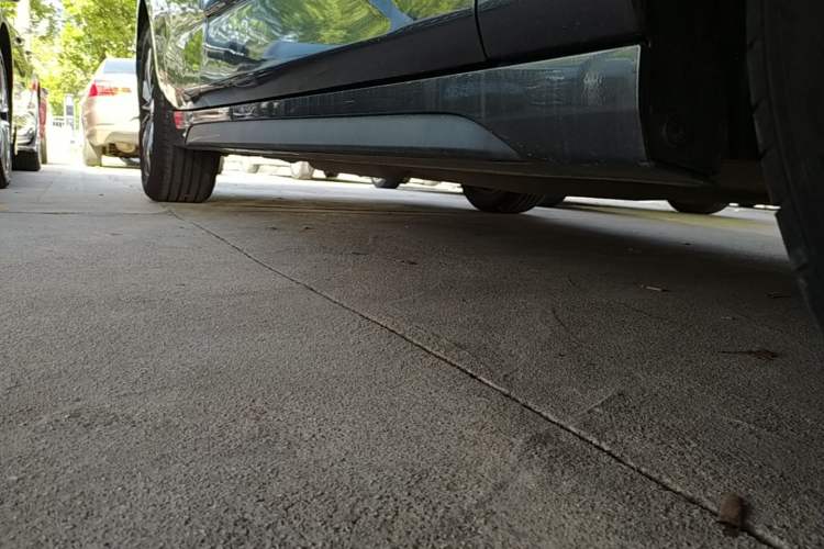Used CHANGAN NEVO A05 2024 Truly Delicious Version 70" Beyond-Grade Edition Right Side Sill