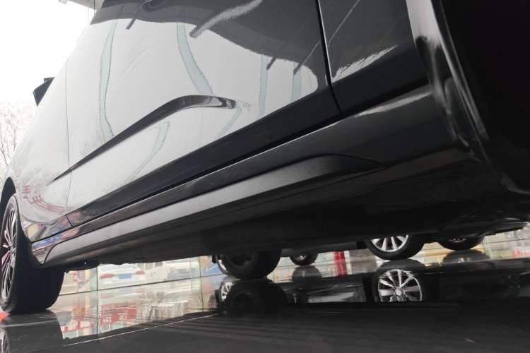 Used CHANGAN NEVO A05 2024 Truly Delicious Version 70 Leading Edition Right Side Sill