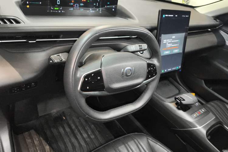 Used CHANGAN NEVO A05 2024 Truly Delicious Version 70" Beyond-Grade Edition Steering Wheel