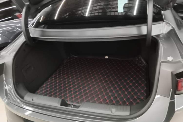 Used CHANGAN NEVO A05 2024 70 Pro Trunk