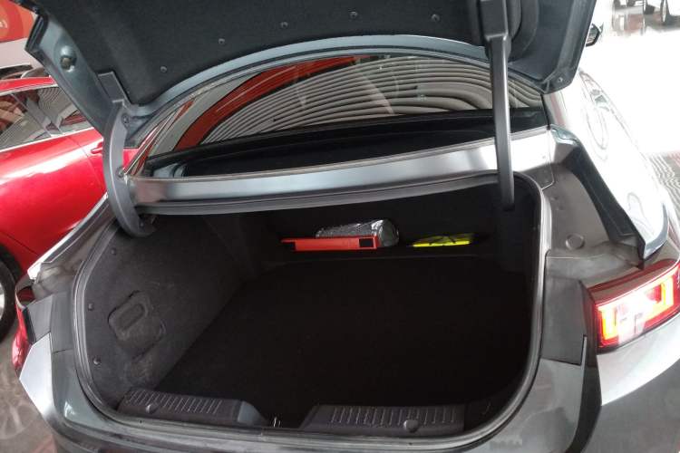 Used CHANGAN NEVO A05 2024 Truly Delicious Version 145 Beyond-Excellent Type Trunk