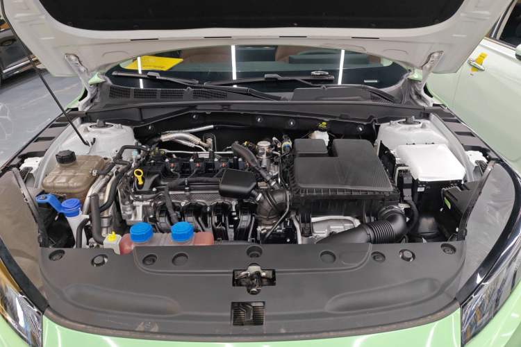 Used CHANGAN NEVO A05 2024 70 Pro Engine Bay