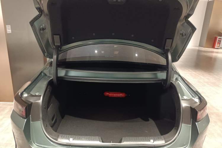 Used CHANGAN NEVO A05 2024 70 Pro Trunk
