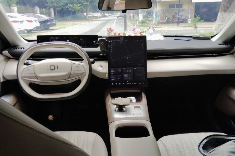 Used CHANGAN NEVO A05 2024 Truly Delicious Version 145 Beyond-Excellent Type Center Console