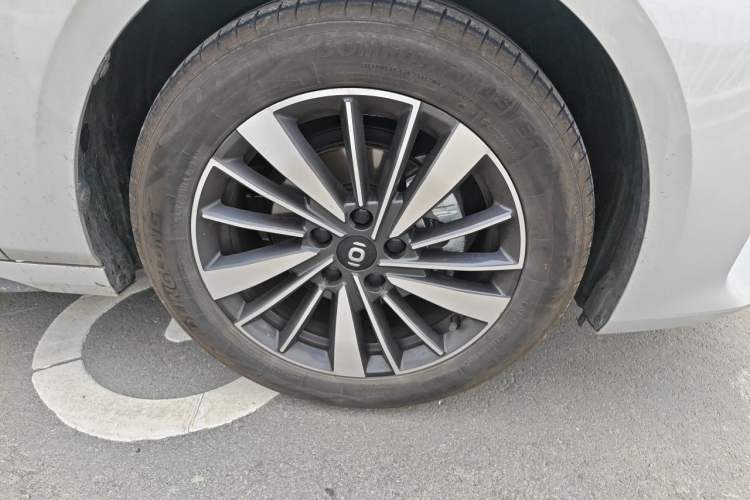 Used CHANGAN NEVO A05 2024 Truly Delicious Version 70 Leading Edition Exterior 1