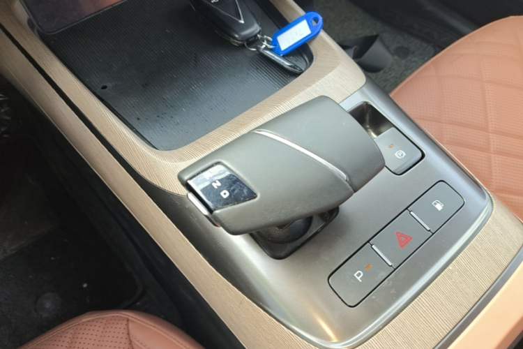Used CHANGAN NEVO A05 2024 145 Max Gear Lever