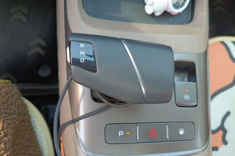 Used CHANGAN NEVO A05 2024 145 Max Gear Lever