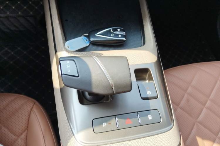 Used CHANGAN NEVO A05 2024 145 Max Gear Lever