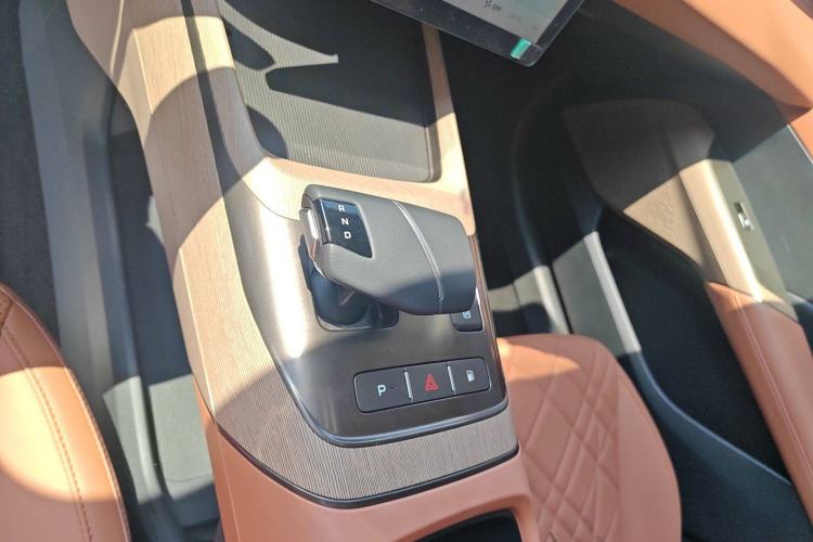 Used CHANGAN NEVO A05 2024 145 Max Gear Lever