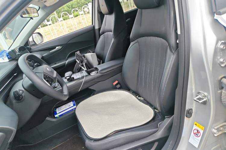 Used CHANGAN NEVO A05 2024 Truly Delicious Version 70 Leading Edition Left Front Seat