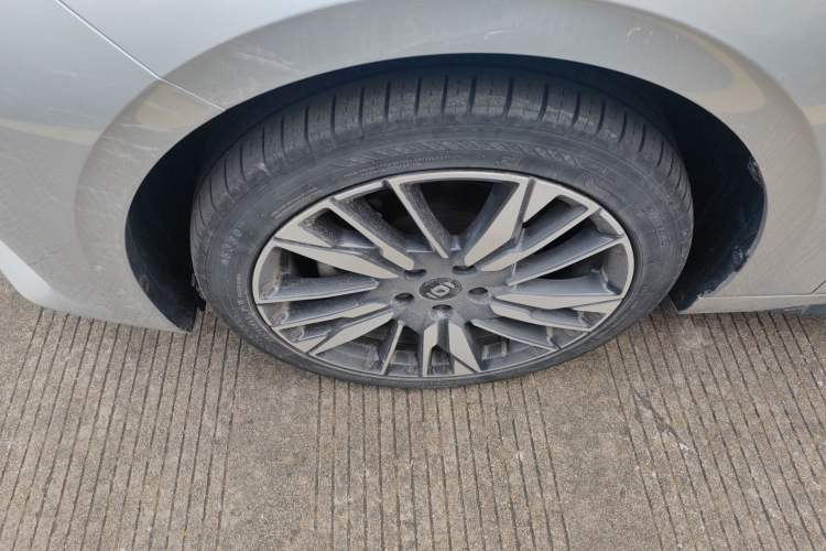 Used CHANGAN NEVO A05 2024 145 Max Left Front Wheel Hub