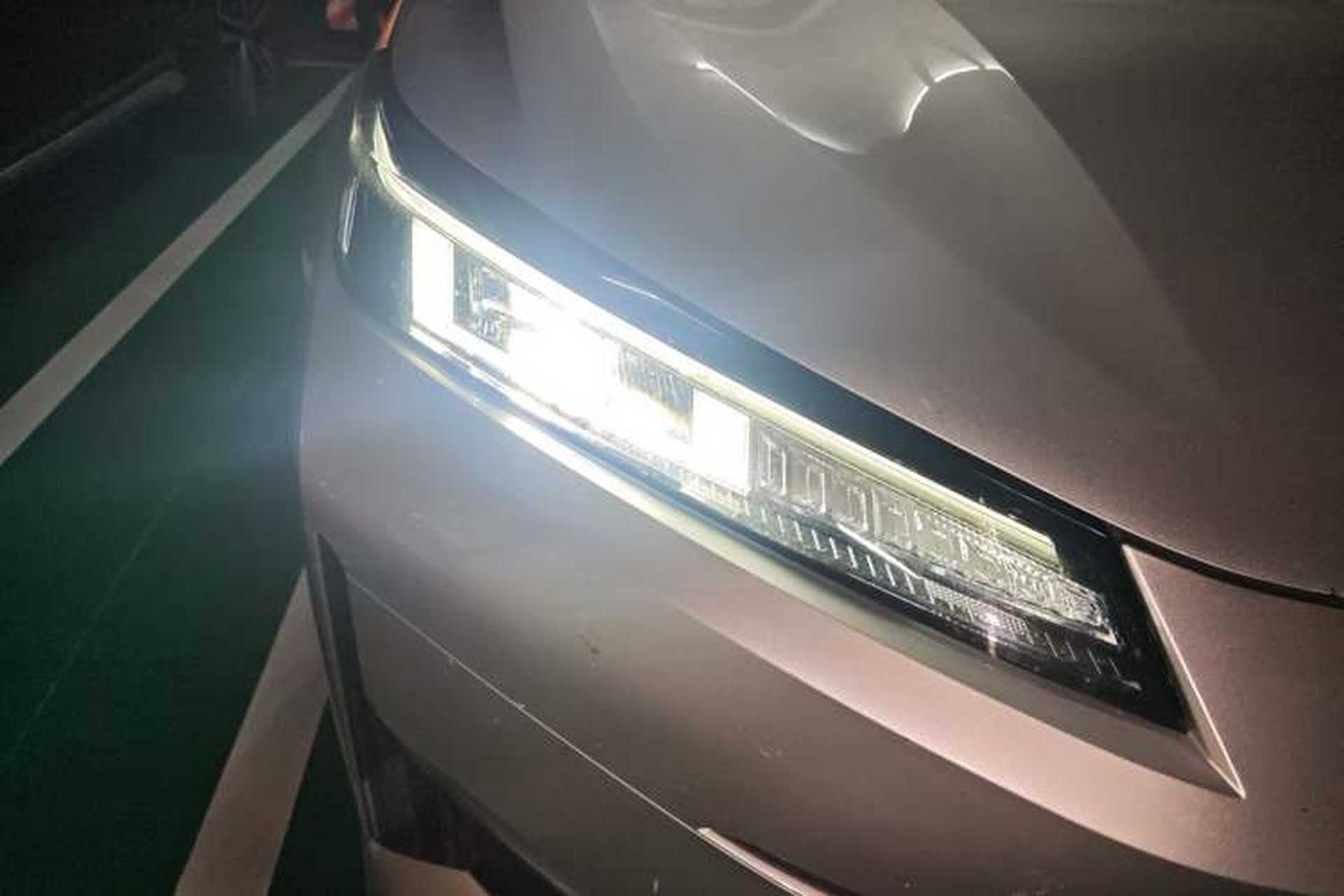 Used CHANGAN NEVO A05 2024 Truly Delicious Version 145 Leading Edition Right Front Headlight