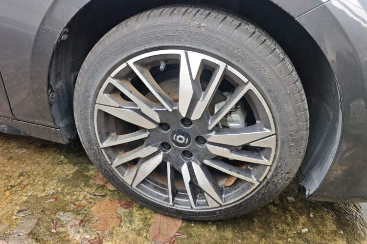 Used CHANGAN NEVO A05 2024 145 Max Right Front Wheel Hub