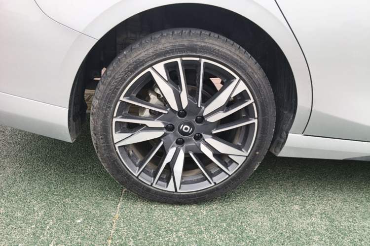 Used CHANGAN NEVO A05 2024 145 Max Right Rear Wheel Hub