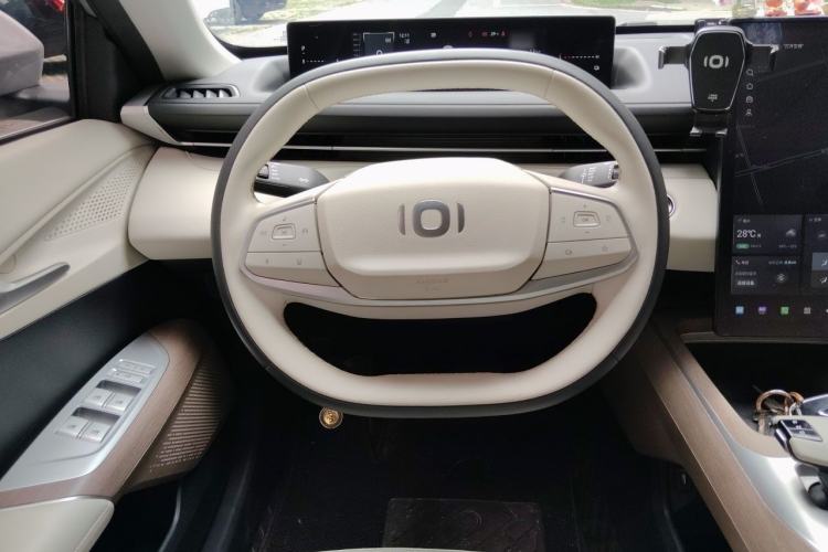 Used CHANGAN NEVO A05 2024 Truly Delicious Version 145 Beyond-Excellent Type Steering Wheel
