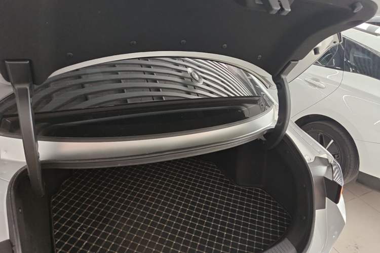 Used CHANGAN NEVO A05 2024 70 Pro Trunk