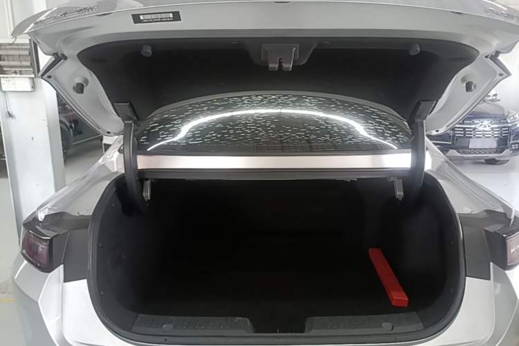 Used CHANGAN NEVO A05 2024 70 Pro Trunk