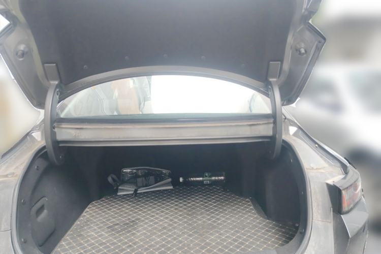 Used CHANGAN NEVO A05 2024 70 Air Trunk