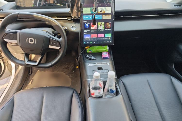 Used CHANGAN NEVO A05 2024 Truly Delicious Version 70" Beyond-Grade Edition Center Console