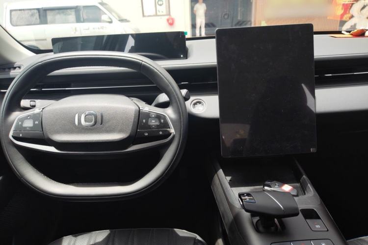 Used CHANGAN NEVO A05 2024 Truly Delicious Version 70" Beyond-Grade Edition Center Console