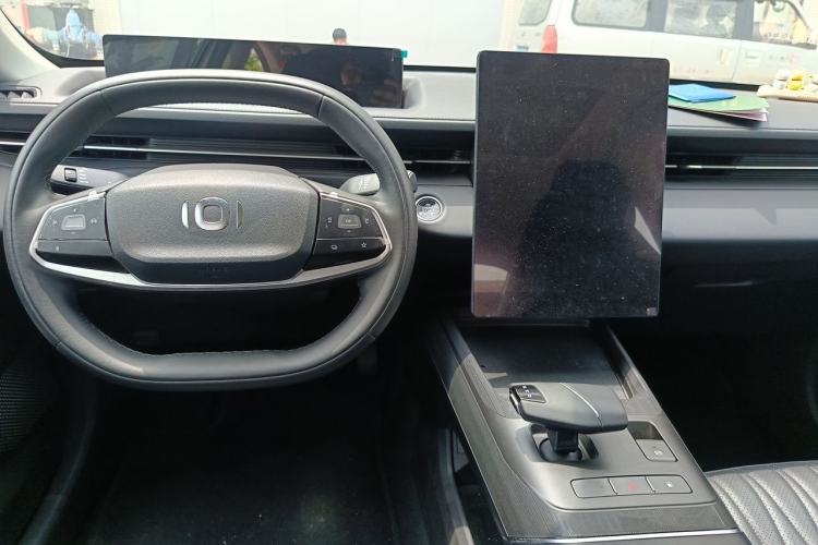Used CHANGAN NEVO A05 2024 Truly Delicious Version 70" Beyond-Grade Edition Center Console