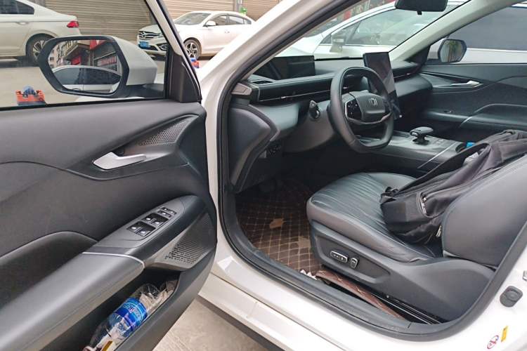 Used CHANGAN NEVO A05 2024 Truly Delicious Version 70" Beyond-Grade Edition Driver Seat