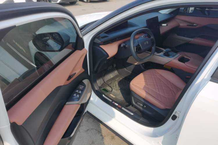 Used CHANGAN NEVO A05 2024 Truly Delicious Version 145 Leading Edition Driver Seat