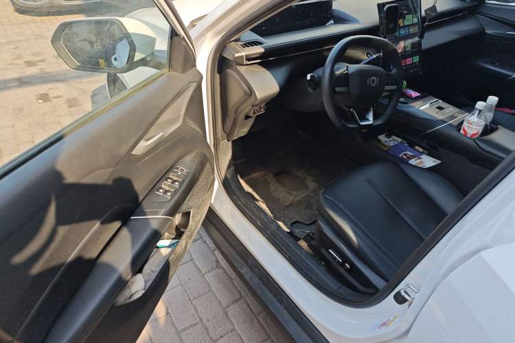 Used CHANGAN NEVO A05 2024 Truly Delicious Version 70" Beyond-Grade Edition Driver Seat
