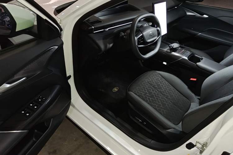 Used CHANGAN NEVO A05 2024 70 Air Driver Seat