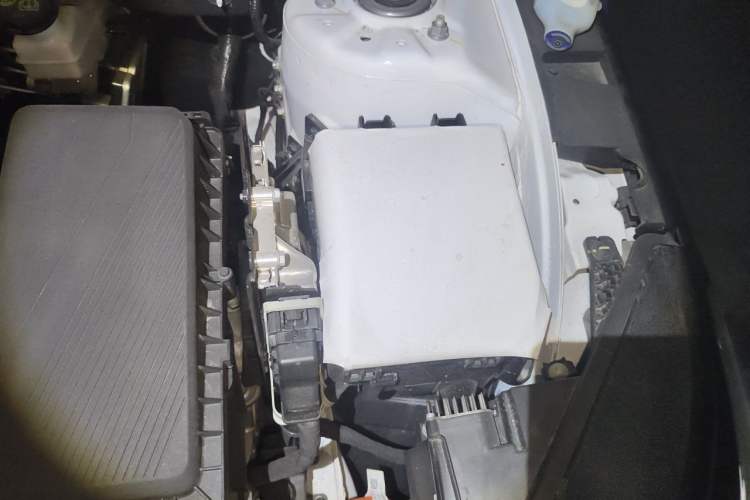 Used CHANGAN NEVO A05 2024 Truly Delicious Version 70 Leading Edition Engine Bay Left