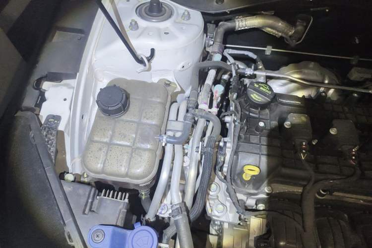 Used CHANGAN NEVO A05 2024 Truly Delicious Version 70 Leading Edition Engine Bay Right