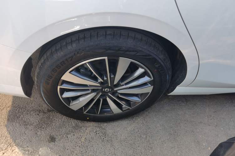 Used CHANGAN NEVO A05 2024 Truly Delicious Version 145 Leading Edition Exterior 5