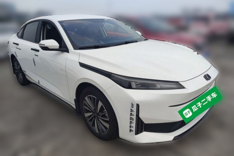 Used CHANGAN NEVO A05 2024 70 Air Front Right 45 Deg