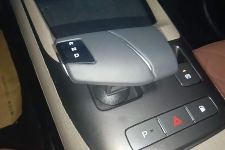 Used CHANGAN NEVO A05 2024 145 Max Gear Lever