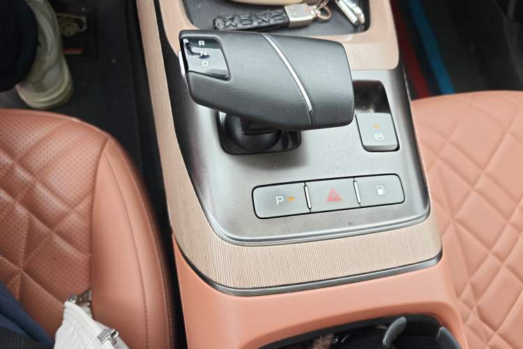 Used CHANGAN NEVO A05 2024 70 Pro Gear Lever