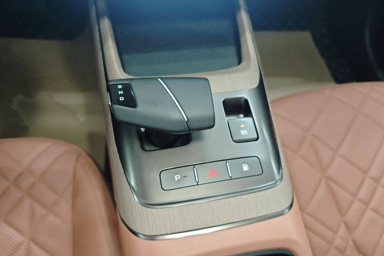 Used CHANGAN NEVO A05 2024 145 Max Gear Lever