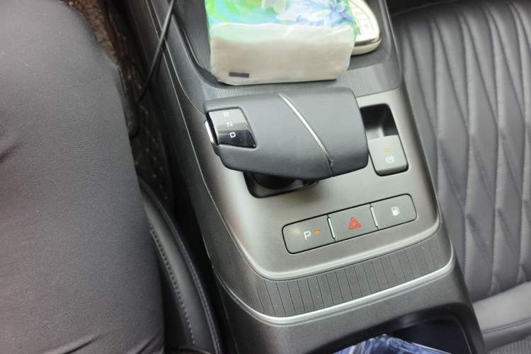 Used CHANGAN NEVO A05 2024 70 Pro Gear Lever