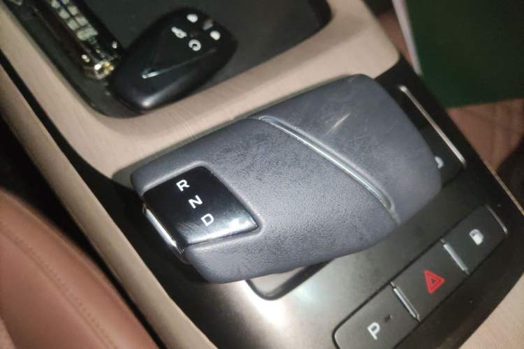 Used CHANGAN NEVO A05 2024 145 Pro Gear Lever