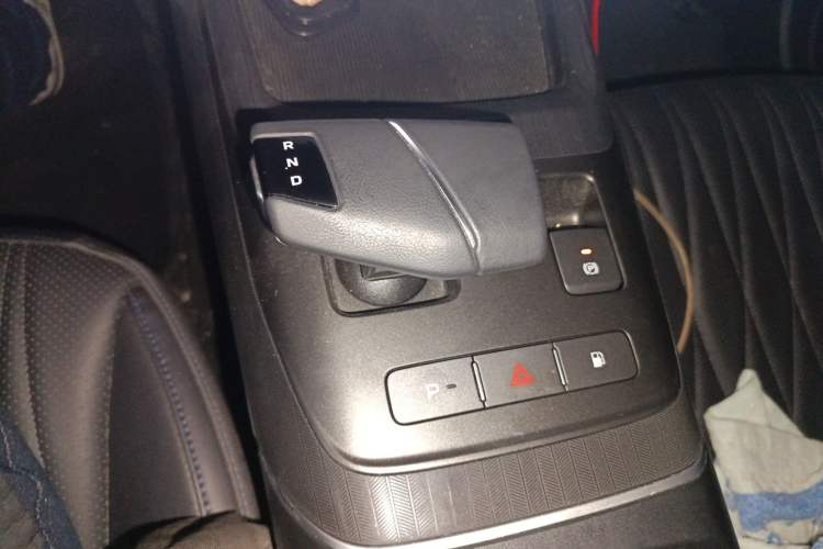 Used CHANGAN NEVO A05 2024 Truly Delicious Version 70 Leading Edition Gear Lever