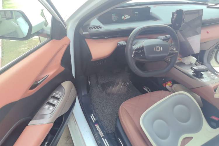 Used CHANGAN NEVO A05 2024 Truly Delicious Version 145 Beyond-Excellent Type Interior 3