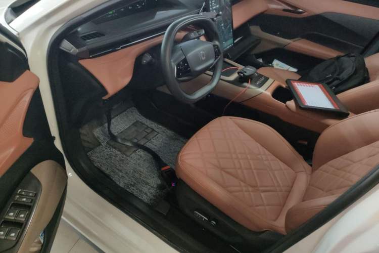 Used CHANGAN NEVO A05 2024 Truly Delicious Version 145 Leading Edition Interior 3