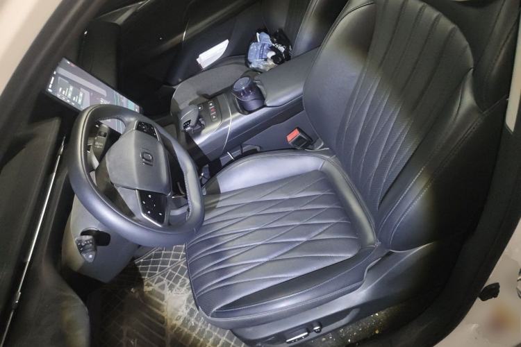 Used CHANGAN NEVO A05 2024 Truly Delicious Version 70 Leading Edition Left Front Seat