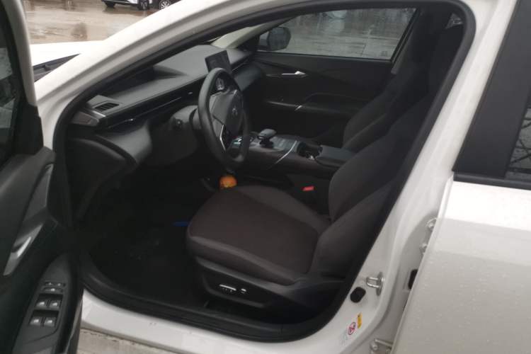 Used CHANGAN NEVO A05 2024 Truly Delicious Version 70 Leading Edition Left Front Seat