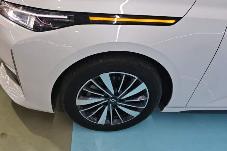 Used CHANGAN NEVO A05 2024 Truly Delicious Version 145 Leading Edition Left Front Wheel Hub